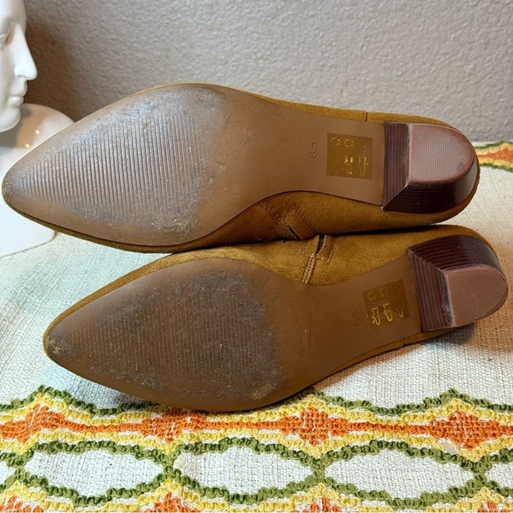 The Bea Boot in Embroidered Suede - Picture 6 of 12